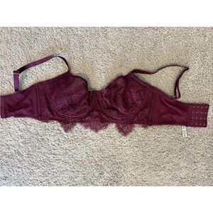 VICTORIA'S SECRET DREAM ANGELS BRA FLORAL LACE EMBROIDERY MAROON SIZE 32DDD